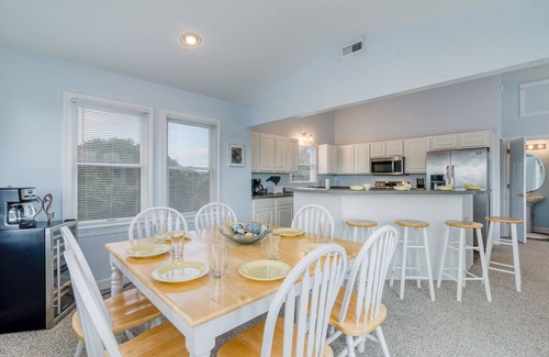 Carolina Dunes Casa | Oceanside home in Duck w/ private pool & hot tub!