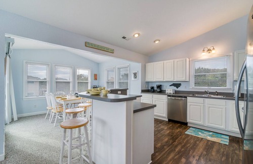 Carolina Dunes Casa | Oceanside home in Duck w/ private pool & hot tub!