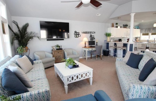 Buck Island Casa | Oceanside, Hot Tub, Dogs Welcome, Community Pool, BU13B, Tropical Dreams B