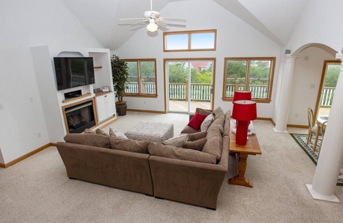 Ocean Hill Casa | Oceanside, Pool, Hot Tub, Close to Beach, OH1, Silver Sandcastle