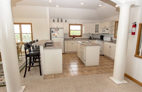 Ocean Hill Casa | Oceanside, Pool, Hot Tub, Close to Beach, OH1, Silver Sandcastle