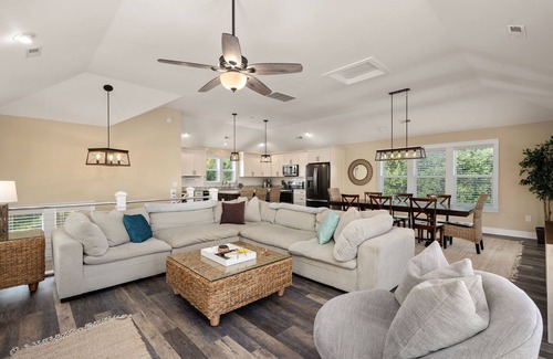 Whalehead Beach Casa | Oceanside,Pool,Spa,GameRm,7MinWalk2Beach&Sound New