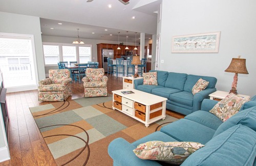 Ocean Sands Casa | Oceanside, Pool Table, Private Pool, Close to Beach! OS9Q, Someday Came