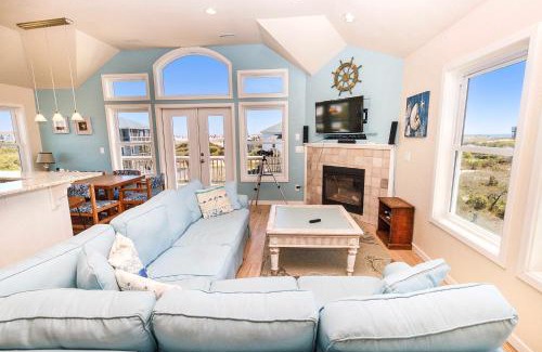 Carova Beach Casa | Oceanside, Priv Pool, Hot Tub, Foosball, Wild Horses- 4x2177, Frosty Shores