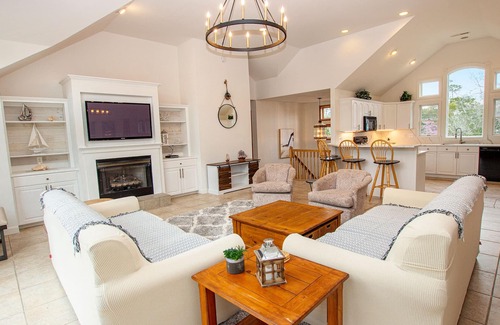 Duck Casa | Oceanside, Private Pool, Pet Friendly, FS2, Villa Four Seasons