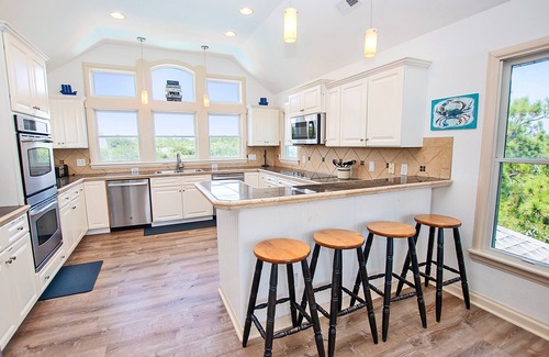 Pine Island Casa | Oceanside, Private Pool, Hot Tub, Rec Room-PI7, Island Breeze