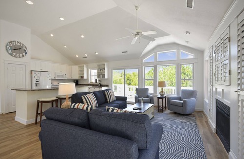 Ocean Hill Casa | Oceanside: Piscina privada, bañera de hidromasaje, sala de juegos, se admiten perros Sábado a sábado