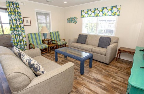 Kitty Hawk Casa | Oceanside, Screened Porch, Close to Shopping and Restaurants! KH146, Camelot