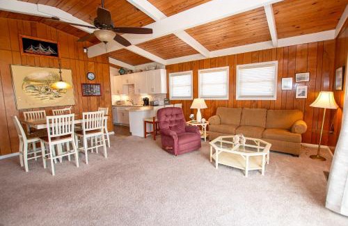 Kitty Hawk Casa | Oceanside, Sun Deck, Close to beach! KH106, Annie Oakley