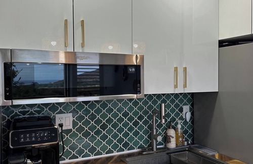 Makaha Apartamento | Oceanview Apartment in Paradise. Car rent available
