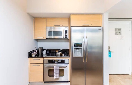 Sunny Isles Beach Complejo | Oceanview Apt at Marenas Resort, Sunny Isles Beach with Direct Beach Access!