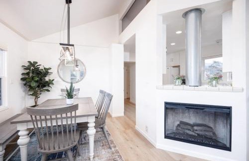Montara Casa | Oceanview Beach Home Walk to Beach Trails Food Family Activities