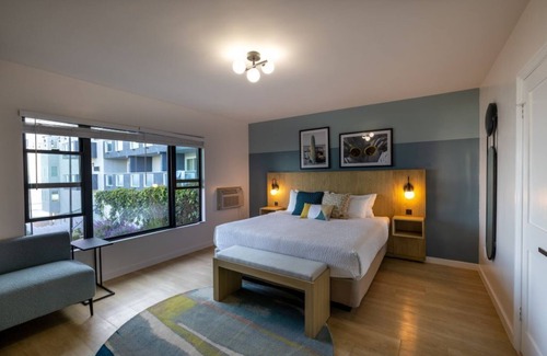 Pismo Beach Hotel | Oceanview Beach House with Family Game Room, Patio with Ocean Views & Fire Pit