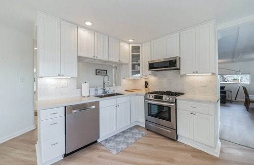 Sharp Park Casa | Oceanview Coastal Retreat with Barrel Cedar Sauna, Hot Tub & Fire Pit