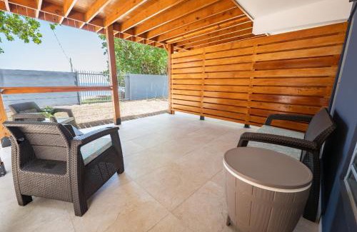 Algarrobos Apartamento | Oceanview Coastal Retreat - 2BR Getaway