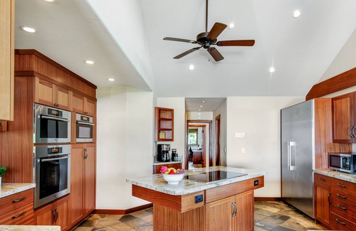Kamuela Casa | Oceanview Estate w/ Pool/Spa, Tennis Court, Fitness Pavilion & AC: Olomana Hale