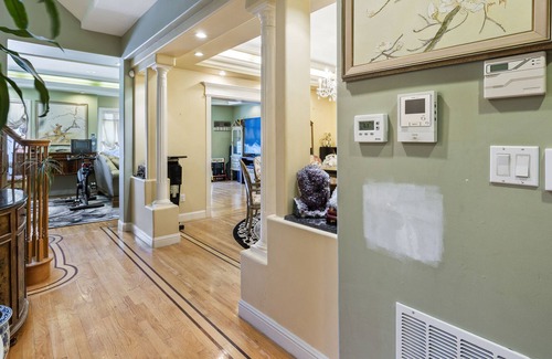 Outer Richmond Casa | Oceanview High-end Home by the Beach/GGP/UCSF with Parking
