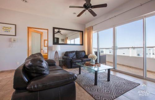 La Paz Casa | Oceanview Living Space & Balcony with FiberOptic WiFi!