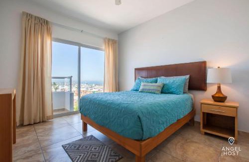 La Paz Casa | Oceanview Living Space & Balcony with FiberOptic WiFi!