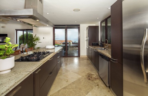 Punta de Mita Casa | Oceanview luxury villa at Porta Fortuna, Punta Mita - golf cart, pool & jacuzzi
