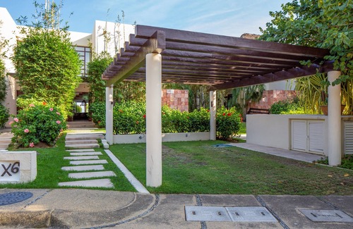 Punta de Mita Casa | Oceanview luxury villa at Porta Fortuna, Punta Mita - golf cart, pool & jacuzzi