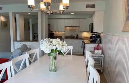 Wrightsville Beach Condominio | Con vista al mar en el canal de los bancos W / Muelle privado y 25 'Boatslip