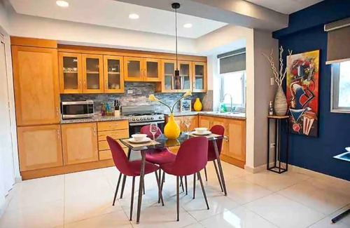 Ciudad Universitaria Apartamento | OCEANVIEW RECOVERY APARTMENT * CIPLA * CECILIP *Recliner Included* SANTO DOMINGO