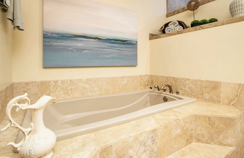 Sunset Beach Casa | Oceanview Rooftop Beach House with Jacuzzi