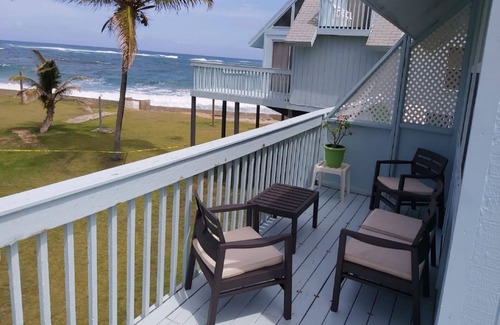 Kittian Village Villa | Sealofts con vista al mar: NO hay escaleras de caracol y solo 25 pasos hacia el océano
