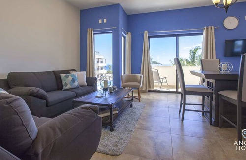 La Ventana Condominio | Oceanview space, steps to beach plus pool onsite!