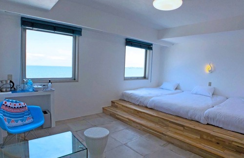 Yokosuka Hotel | OceanViewTrippleRoom / Yokosuka Kanagawa