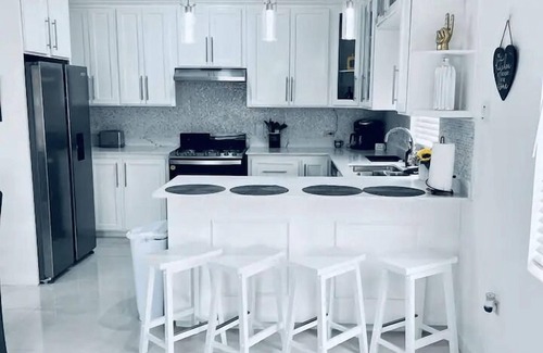 Ocho Rios Casa | Ochi Modern Boho Villa - Seaside Escape