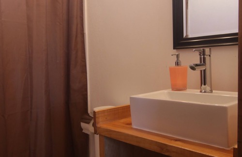 Coquimbo Cabina | Ocho Aguilas Eco Lodge