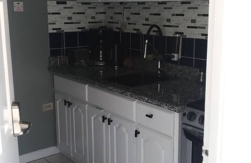 Epworth Condominio | Ocho Rios!!! The Beachside Eden - Come stay a while!