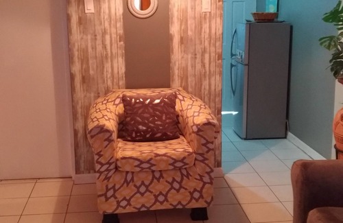 Epworth Condominio | Ocho Rios!!! The Beachside Eden - Come stay a while!