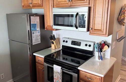 Ocean Isle Beach Condominio | Labor Day discounted 4-day stay available Ocean Front-steps to sand ,sun and fun