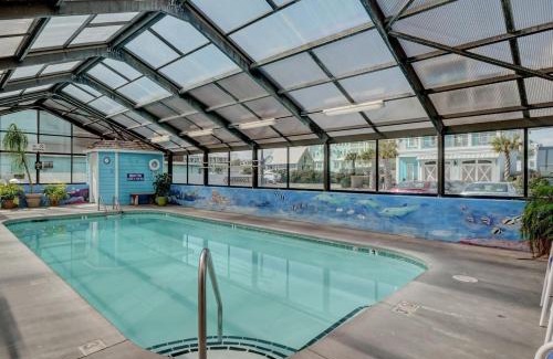 Wilmington Beach Apartamento | Octopus Garden 1BR, King Bed, Indoor & Outdoor Pool