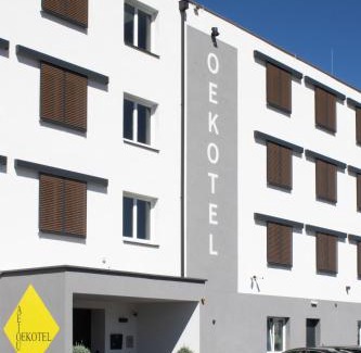 Kalsdorf bei Graz Hotel | OEKOTEL Graz Airport