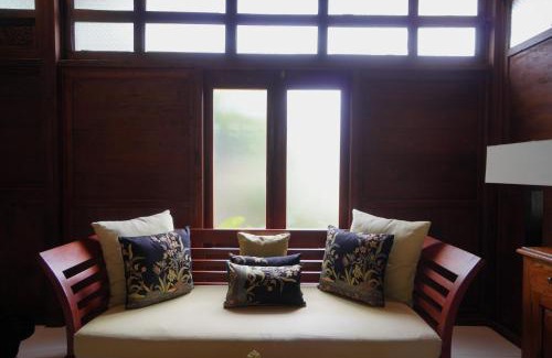 Kerobokan Villa | Oemah Djoglo Kerobokan