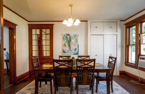Morgantown Casa | ❤ of Morgantown★Parking★Smart TV★2min→WVU★