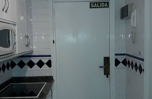 Solana del Matorral Apartamento | (Low Cost)mejor apto calidad precio ,Nota:tiene WIFI en el apartamento gratuito.