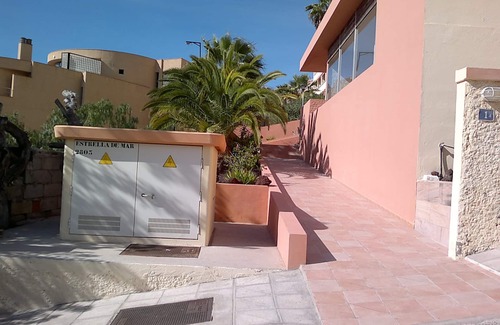 Solana del Matorral Apartamento | (Low Cost)mejor apto calidad precio ,Nota:tiene WIFI en el apartamento gratuito.