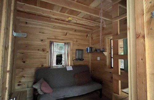 Slocan Cabina | Off grid cabin and farmstay