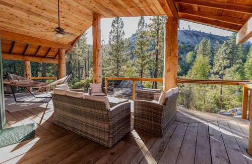 Springville Casa | Off-grid cabin with waterfall views at Peppermint Falls Ranch