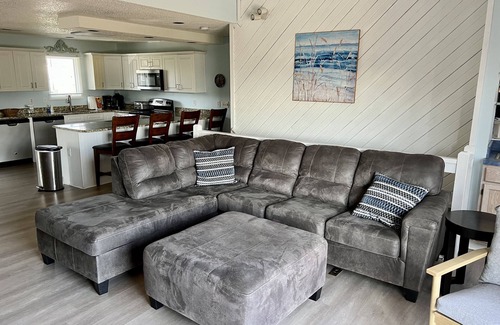 Sandbridge Casa | Pool, hot tub, family friendly, walk to beach.