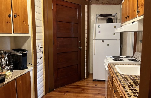 Historic Old Northeast Apartamento | Off-street Parking - Walkable Downtown, Restaurants, Museums & Waterfront