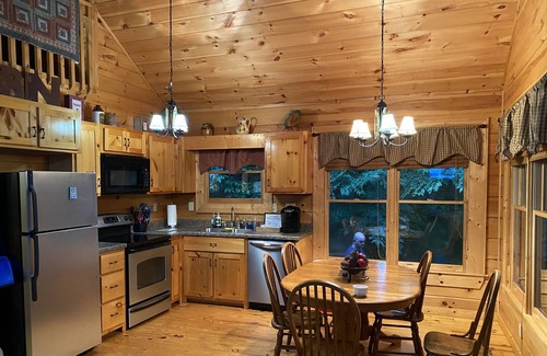 Epworth Cabina | Off The Beaten Path Cabin