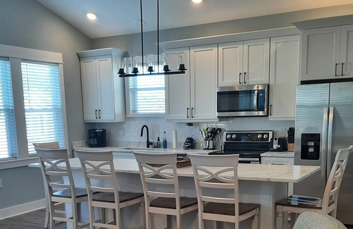 Corolla Cabaña | Off The Hook-New Luxury Cottage in the Heart of Corolla! Location is Fantastic!