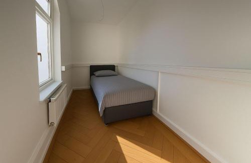 Offenbach am Main Apartamento | Offenbach 200m2 10 Personen O1