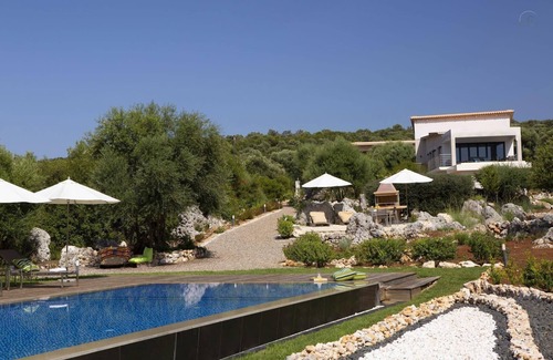 Evgiros Villa | ¡10% DE DESCUENTO: Villa exclusiva frente al mar, 2 piscinas privadas y vistas impresionantes!